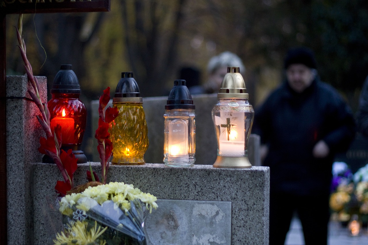 Wszystkich Świętych 2022: Zmiany w organizacji ruchu w rejonie rudzkich cmentarzy