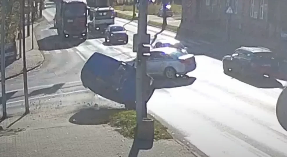 [FILM] Kolizja na skrzyżowaniu ul. 1 Maja i Teatralnej