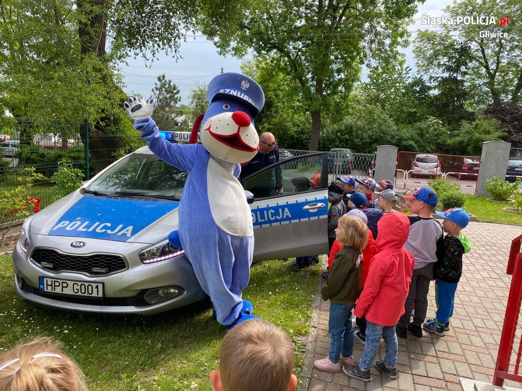 Pyskowiccy policjanci i praca profilaktyczna