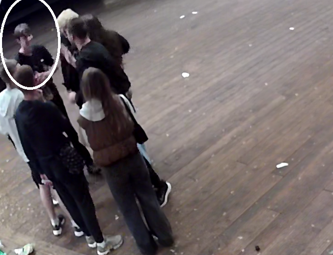 Rozpoznajesz tego mężczyznę? Jest podejrzewany o zniszczenie mienia!