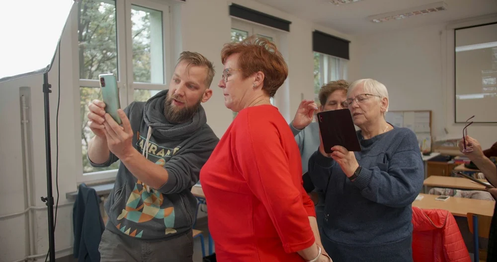 Cyfrowy Senior - podsumowanie projektu realizowanego przez II LO w Siemianowicach Śląskich