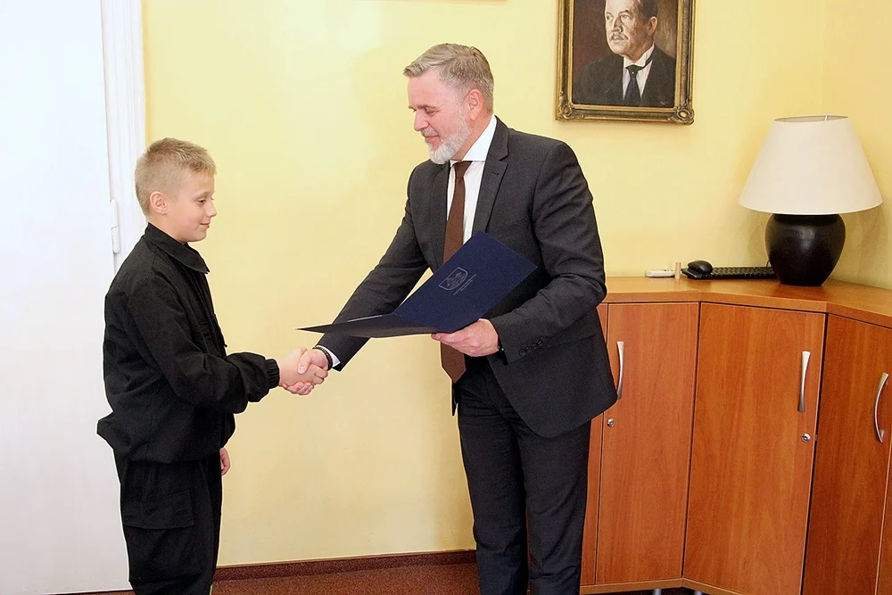 Wzór do naśladowania mieszka w Siemianowicach. Sukces młodego strażaka