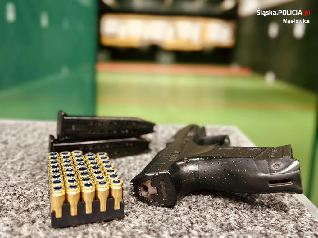 Policjanci doskonalili swoje umiejętności strzeleckie