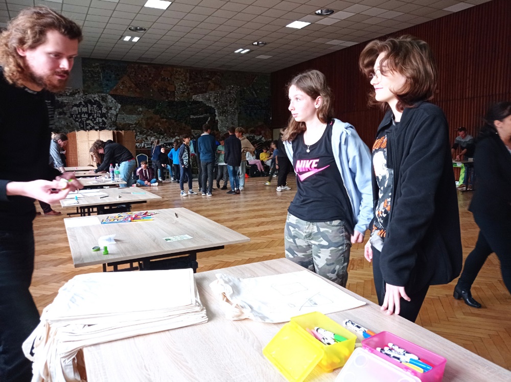 Ekologiczna gra miejska. Uczniowie spisali się na medal