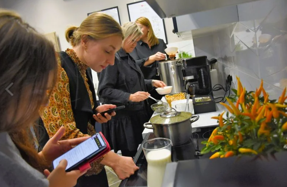 Wspólny stół w Rybniku. Kuchnia otwarta dla każdego mieszkańca