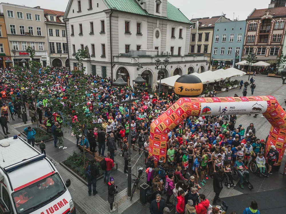 Biegacze opanowali gliwickie ulice. 8. PKO Półmaraton Gliwicki za nami