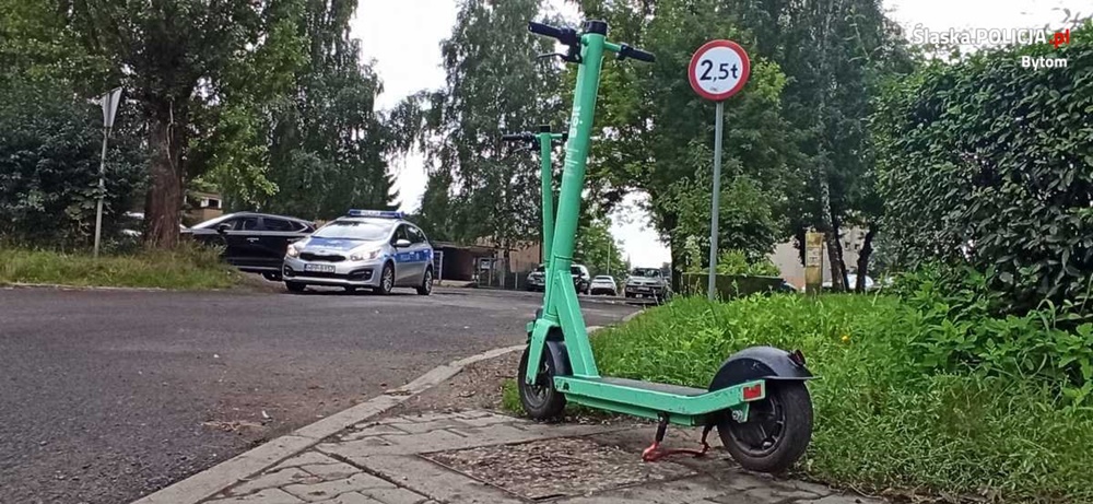 Jechał na hulajnodze elektrycznej z promilami. 38-latek spowodował kolizję