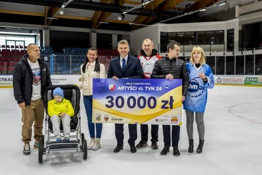 30 tys. na rehabilitację Kuby. Podsumowanie meczu charytatywnego Artyści kontra TVN24