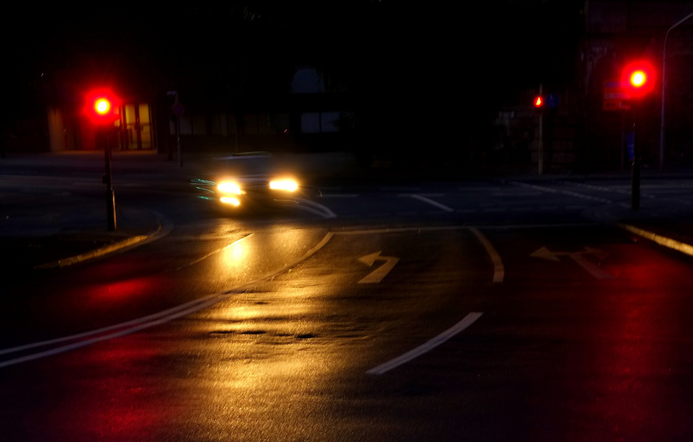 Bezpłatne przeglądy oświetlenia. To policyjna akcja "Twoje światła - Nasze bezpieczeństwo"