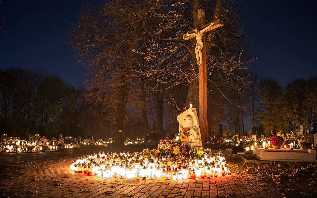 Zmiany w organizacji ruchu i komunikacji pasażerskiej w okresie Wszystkich Świętych