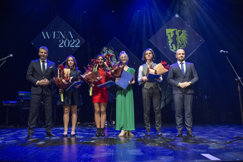 Nagrody MUZY i WENY trafiły w ręce kolejnych zasłużonych [ZDJĘCIA]