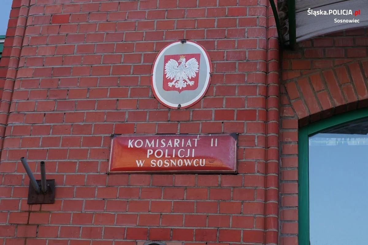 Przyłapany przez policjantów włamywacz schował się w szafie