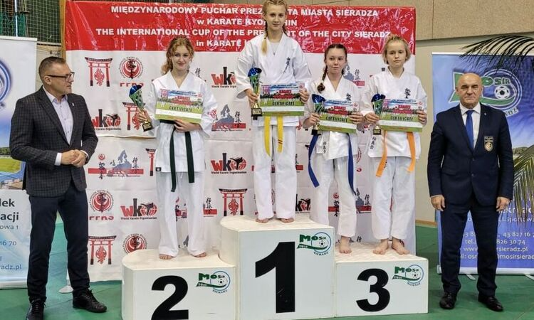 Kolejne medale dla Sosnowieckiego Klubu Karate