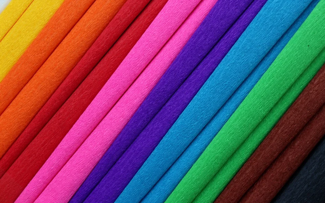 Poznaj sztukę bibułkarstwa i stwórz kolorowe dekoracje z CH Auchan Mikołów