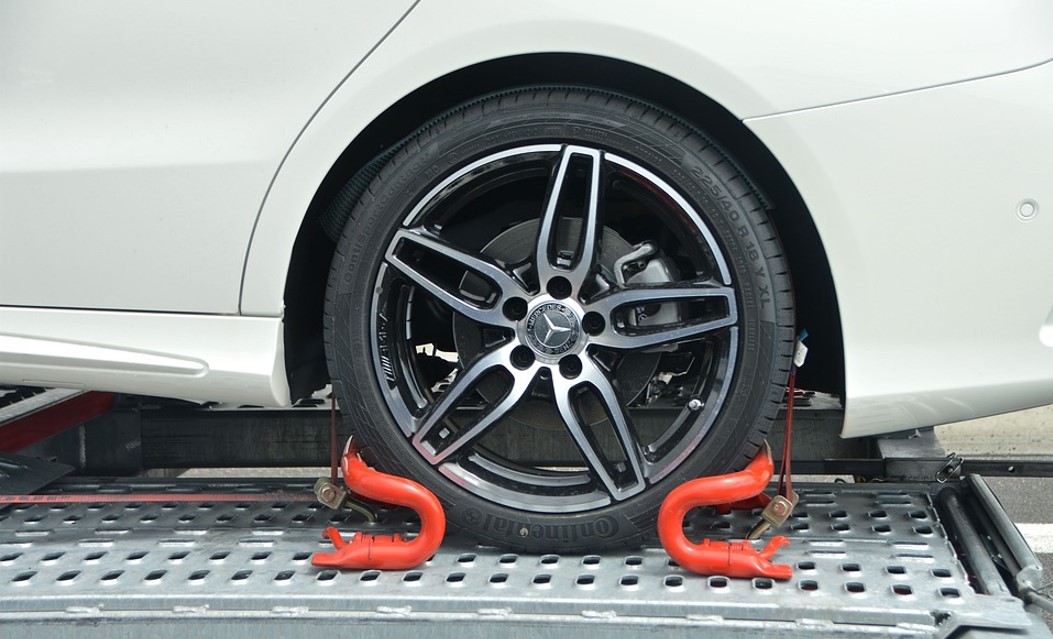 Zmiana opłat za usunięcie pojazdu z drogi i parkowanie w powiecie? Ruszają konsultacje