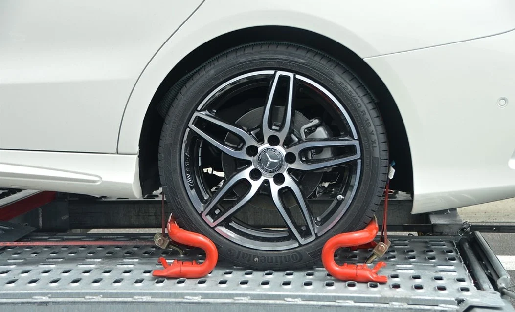 Zmiana opłat za usunięcie pojazdu z drogi i parkowanie w powiecie? Ruszają konsultacje