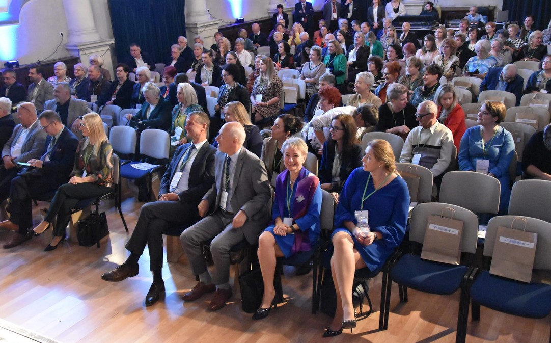 MDK Mikołów ugościł seniorów. Za nami Śląska Konferencja Senioralna