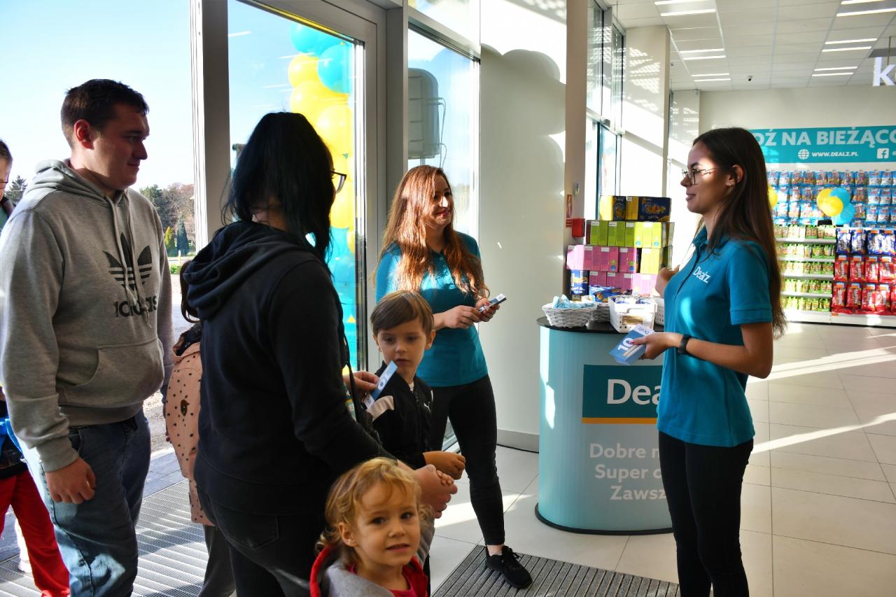 W poniedziałek, 31 października został otwarty nowy sklep Dealz w Mikołowie! Sklep znajduje się w KP Park przy ulicy Gliwickiej 34. 7