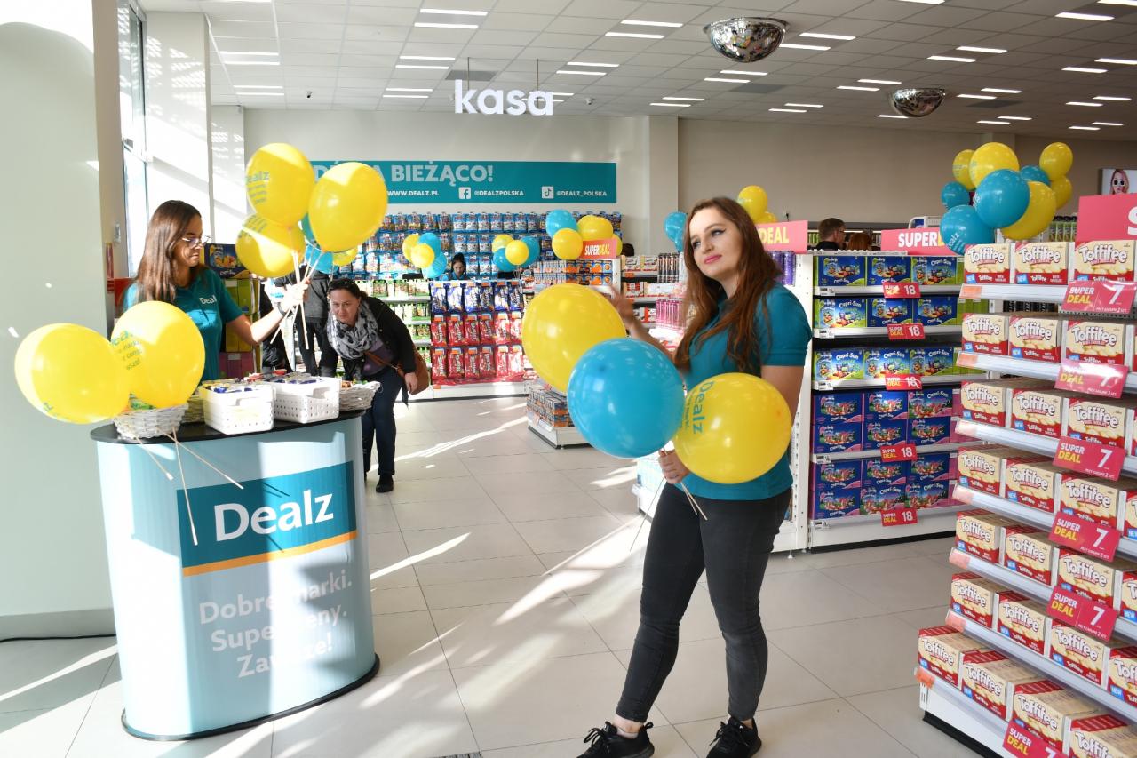 W poniedziałek, 31 października został otwarty nowy sklep Dealz w Mikołowie! Sklep znajduje się w KP Park przy ulicy Gliwickiej 34. 22