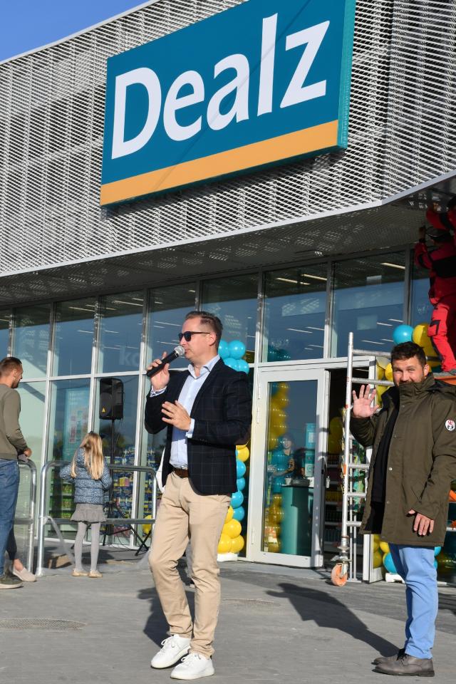 W poniedziałek, 31 października został otwarty nowy sklep Dealz w Mikołowie! Sklep znajduje się w KP Park przy ulicy Gliwickiej 34. 35