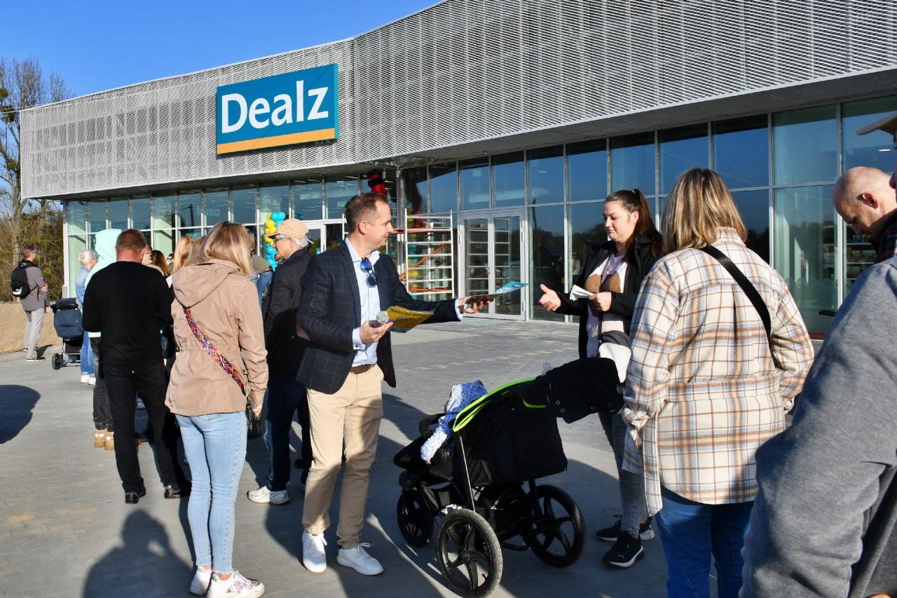 W poniedziałek, 31 października został otwarty nowy sklep Dealz w Mikołowie! Sklep znajduje się w KP Park przy ulicy Gliwickiej 34. 39