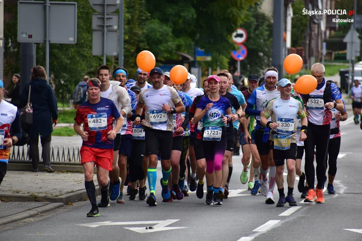 Śląscy policjanci zabezpieczali Silesia Marathon 2022 [ZDJĘCIA]