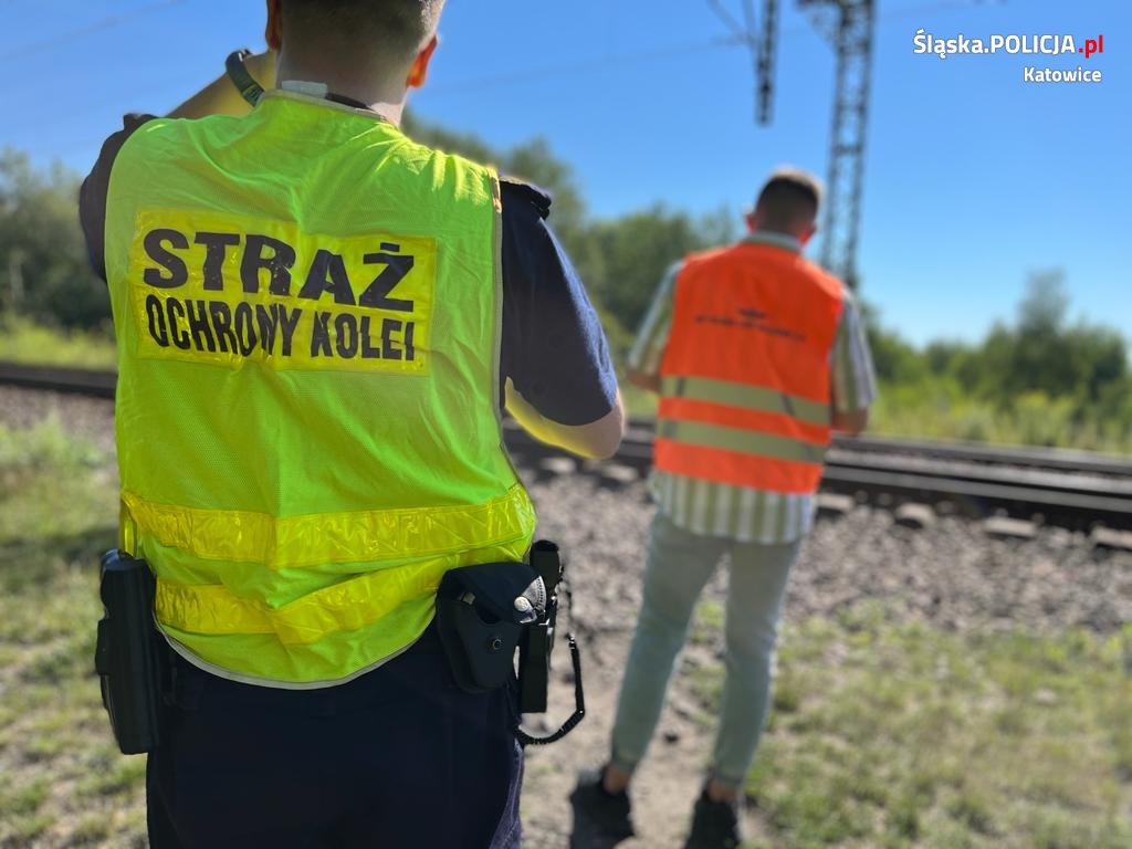 Policyjna akcja "Zapory Życia", czyli bezpieczne przejazdy kolejowe