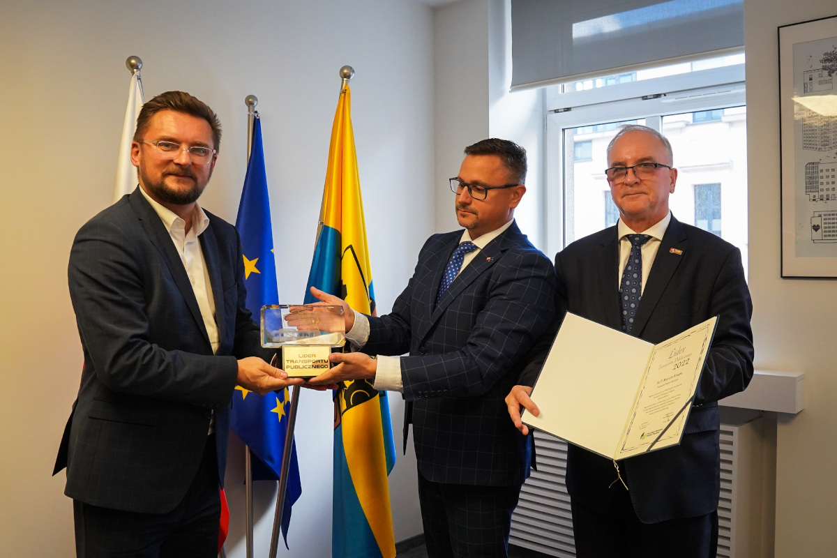 Prezydent Katowic otrzymał nagrodę "Lider Transportu Publicznego"