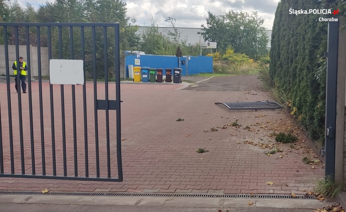 Niecodzienna kolizja i ucieczka pijanego kierowcy