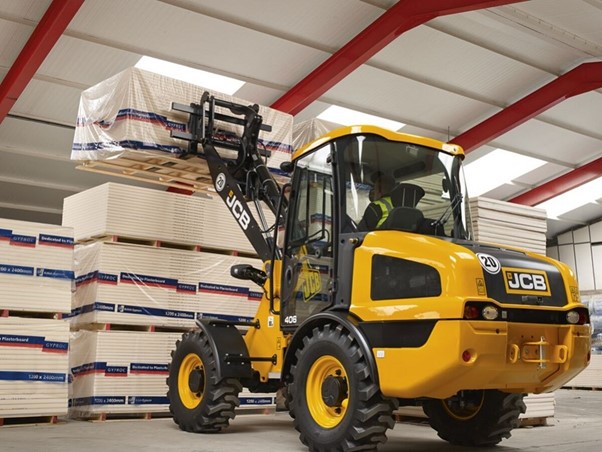 Zakup ładowarki do gospodarstwa - poradnik dla rolnika