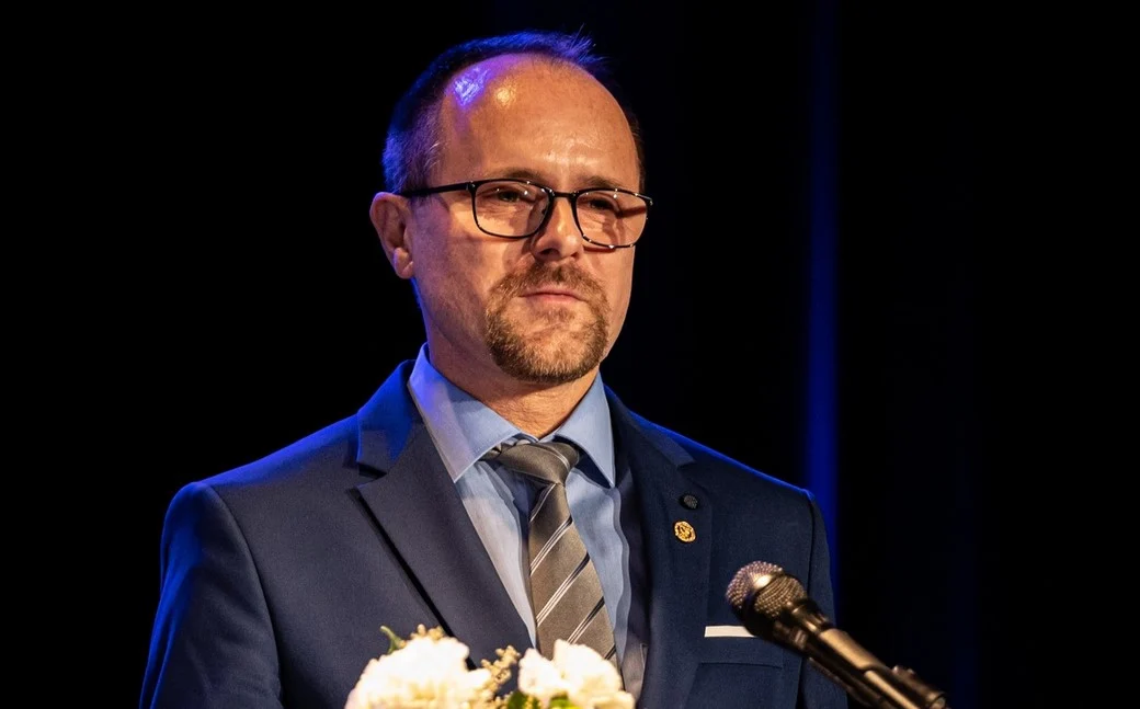 Damian Dąbrowski wśród uhonorowanych na gali „Zasłużony dla Miasta Świętochłowice”