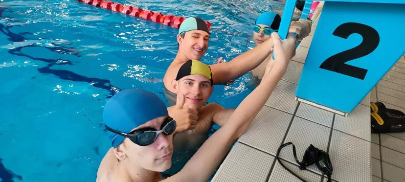 Sztafeta Pływacka "Kochana"