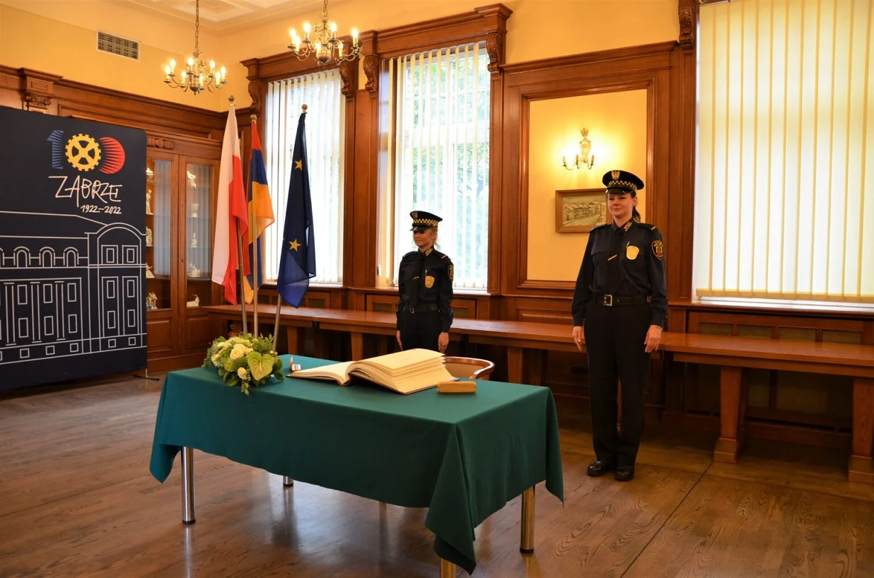 Księga Pamiątkowa z okazji 100. rocznicy nadania Zabrzu praw miejskich