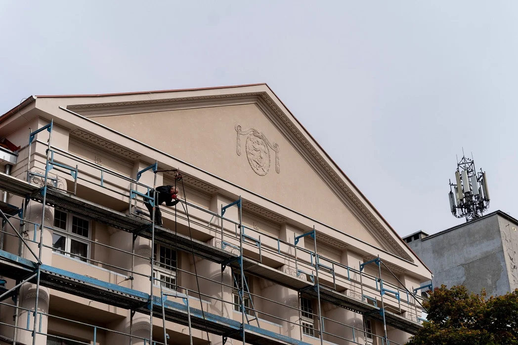 Kino Roma odzyskuje dawny blask. Zobaczcie pierwsze efekty wykonanych prac!