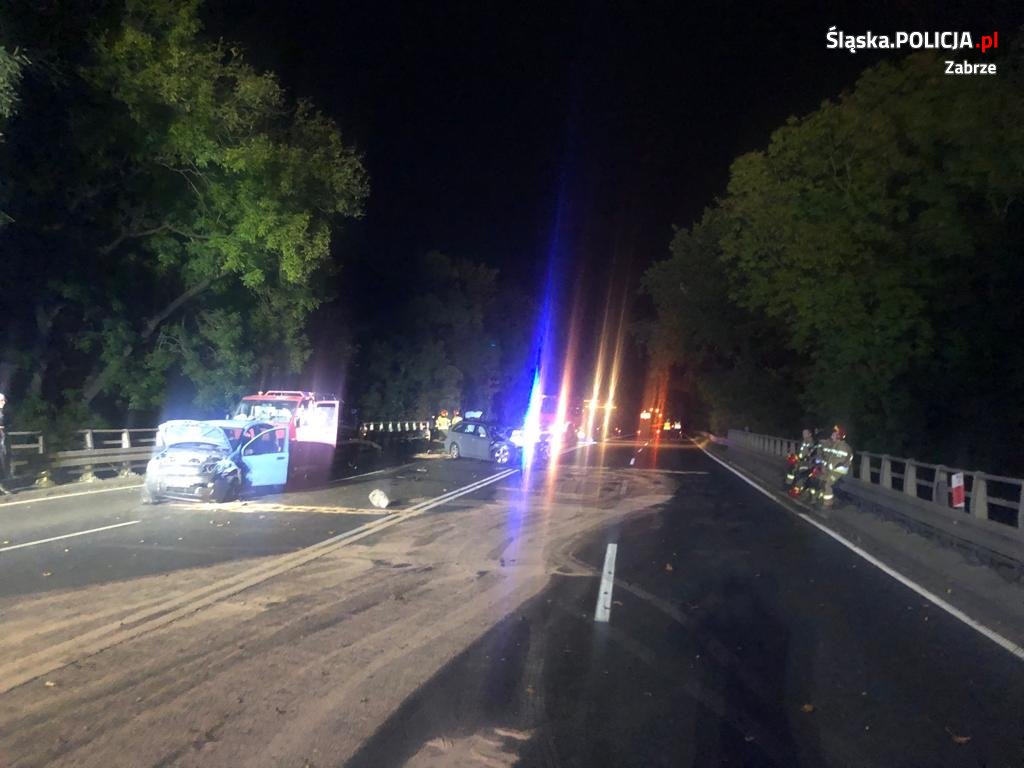 Groźny wypadek na DK88. Trzy osoby poszkodowane