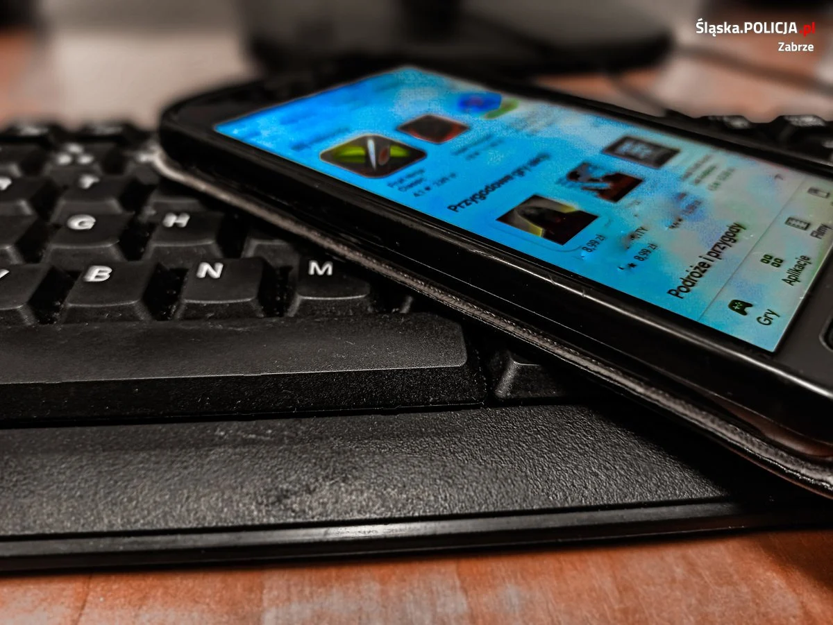 Oszust namówił go do skorzystania z aplikacji AnyDesk. Stracił 150 tysięcy złotych