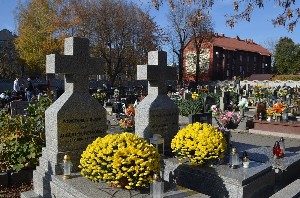 Wszystkich Świętych 8