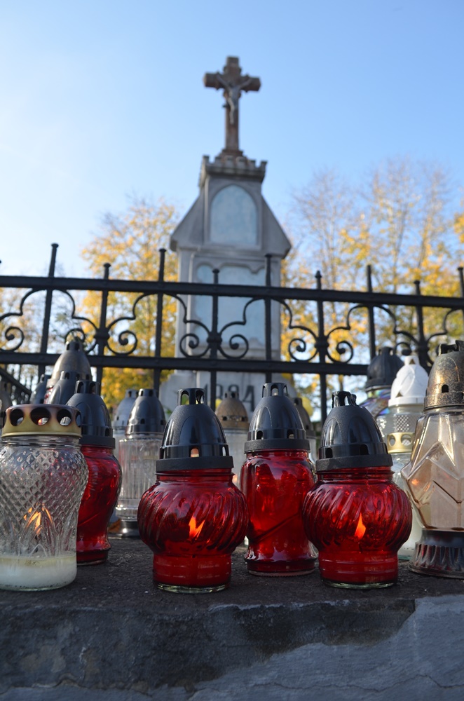 Wszystkich Świętych 16