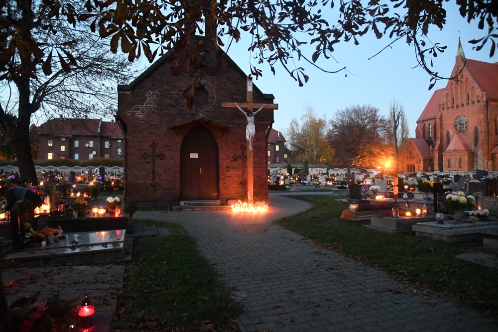 Wszystkich Świętych 40