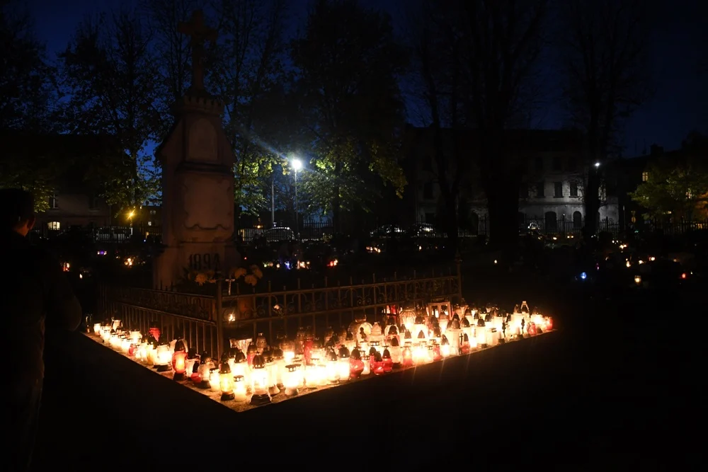 Wszystkich Świętych 62