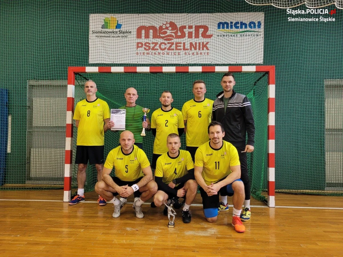 Sukces rudzkich mundurowych w piłkarskich mistrzostwach!