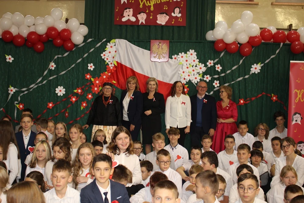 Szkoła Podstawowa nr 18 wzięła udział w konkursie „Do Hymnu!”