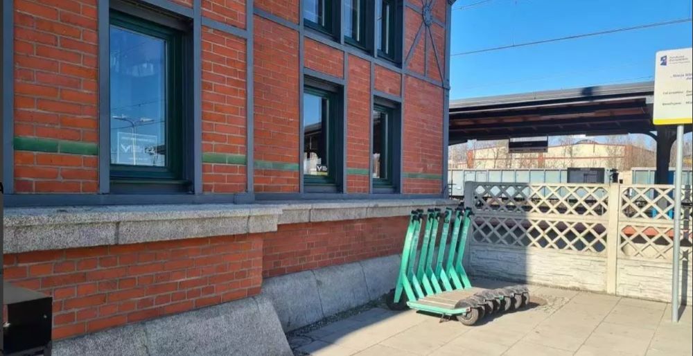 Hulajnogi BOLT na rudzkich ulicach – błogosławieństwo czy wręcz przeciwnie?