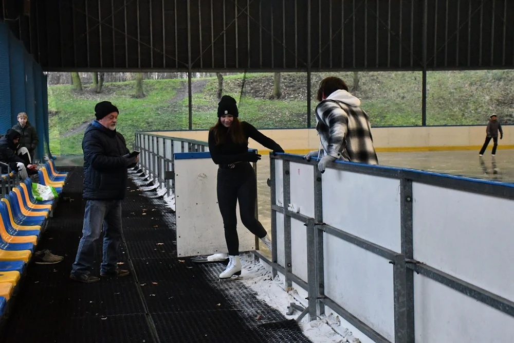 Otwarcie lodowiska na Burloch Arenie 11