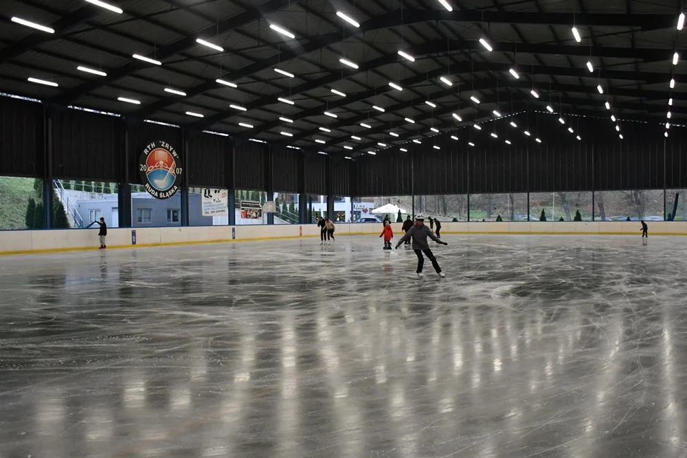 Otwarcie lodowiska na Burloch Arenie 18