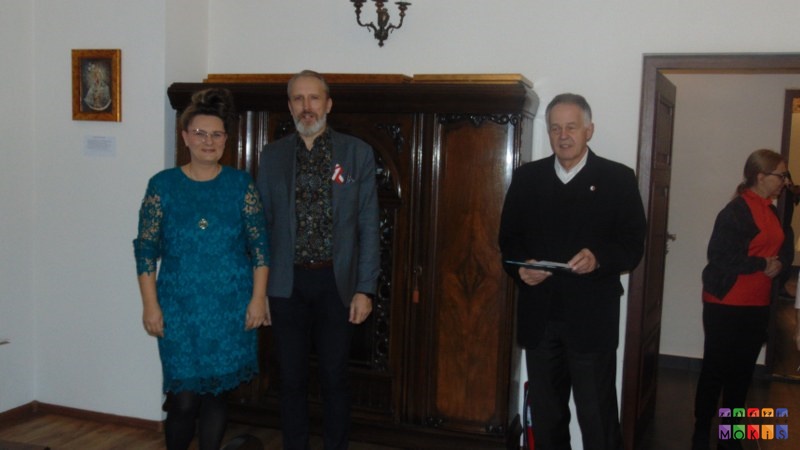 Biograficzna wystawa elementarna przygotowywana przez Biuro Edukacji Narodowej IPN