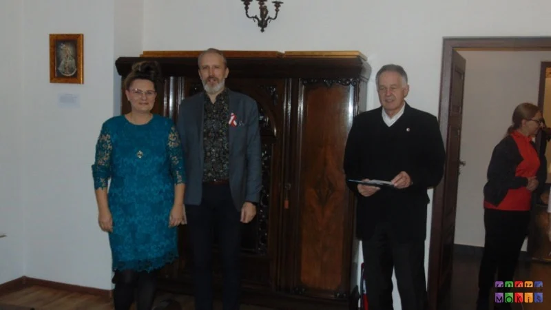 Biograficzna wystawa elementarna przygotowywana przez Biuro Edukacji Narodowej IPN