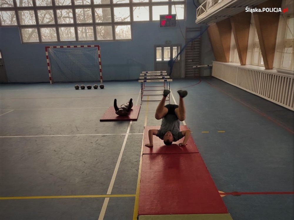 Sprawdź czy zdasz testy sprawności fizycznej do Policji. Przyjdź na grudniowe spotkanie!