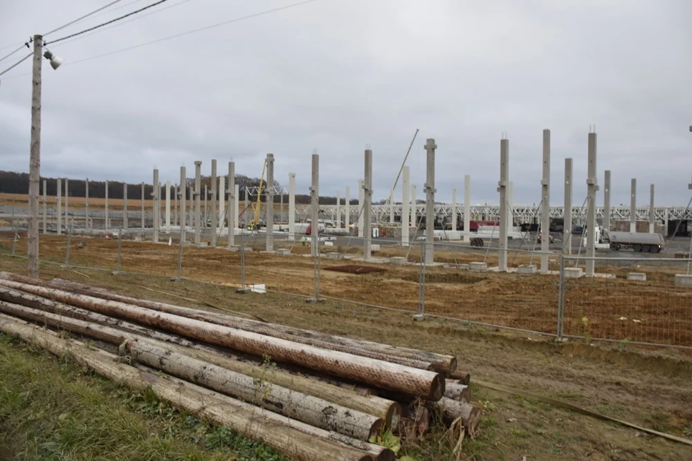 Fabryka "Eko-Okien" w mieście. Postępy w inwestycji