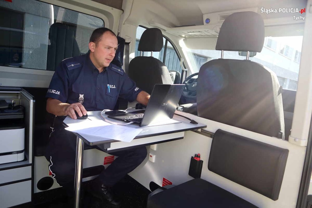 Nowy radiowóz wyjechał na tyskie drogi